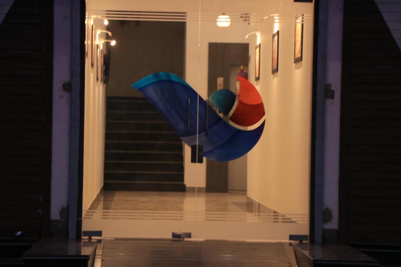 Hotel Viraj Residency 普杰 外观 照片