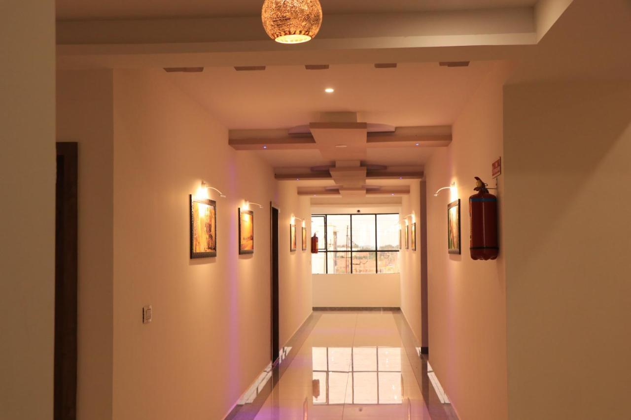Hotel Viraj Residency 普杰 外观 照片